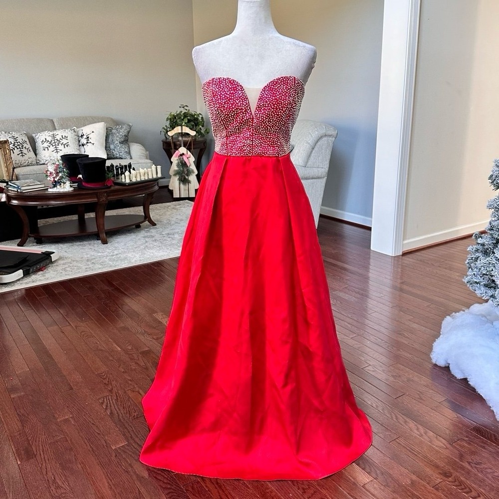 Say‎ Yes To The Dress Prom Red Studded Embellished Strapless Plunge Gown Dress